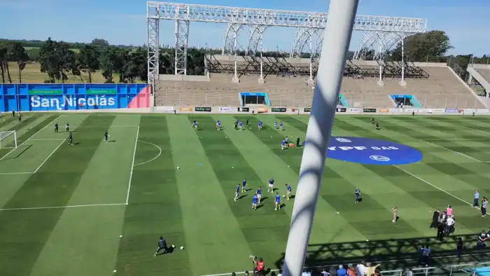 atletico de rafaela jugadores en la cancha entrenamiento