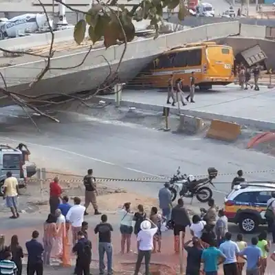 Se derrumbó un viaducto en Belo Horizonte: confirmaron dos muertos