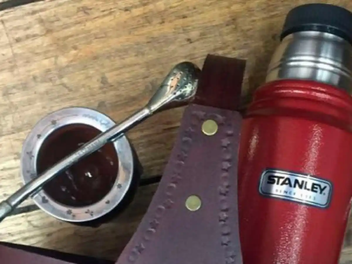 Árbitros de paro porque les robaron el mate, la bombilla y el termo