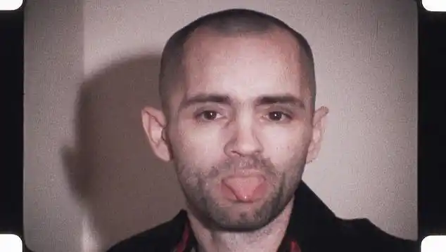 Durante los meses previos a los asesinatos, la Familia padeció los cambios de humor bruscos de Manson