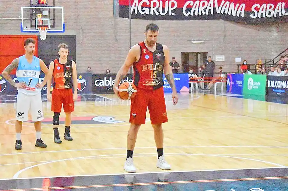 Colón, con Zulberti, perdió su primer partido del año