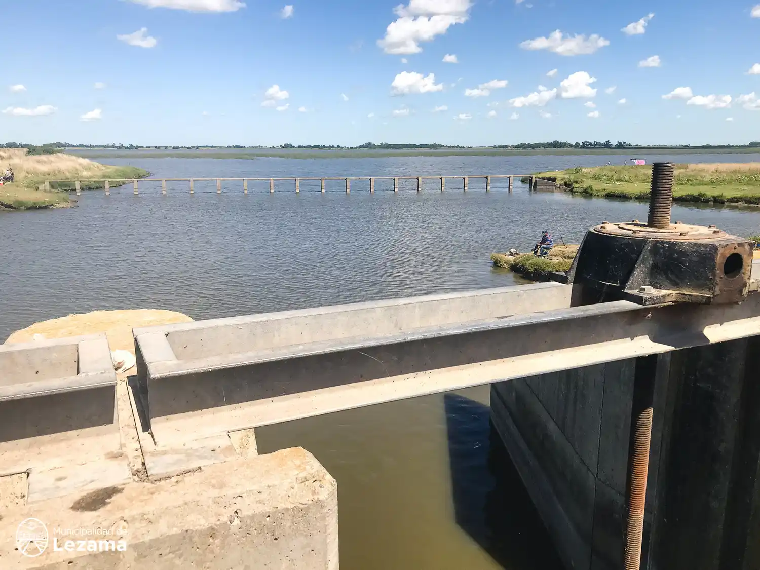 Lezama: se encuentran nuevamente cerradas las compuertas del puente Santa María