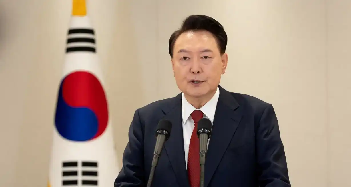 Yoon Suk Yeol, presidente surcoreano, este jueves en conferencia. Crédito: Presidencia de Corea del Sur
