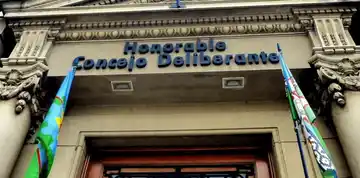 En Bahía Blanca proponen un bono gratuito para que los vecinos puedan atenderse en hospitales y clínicas