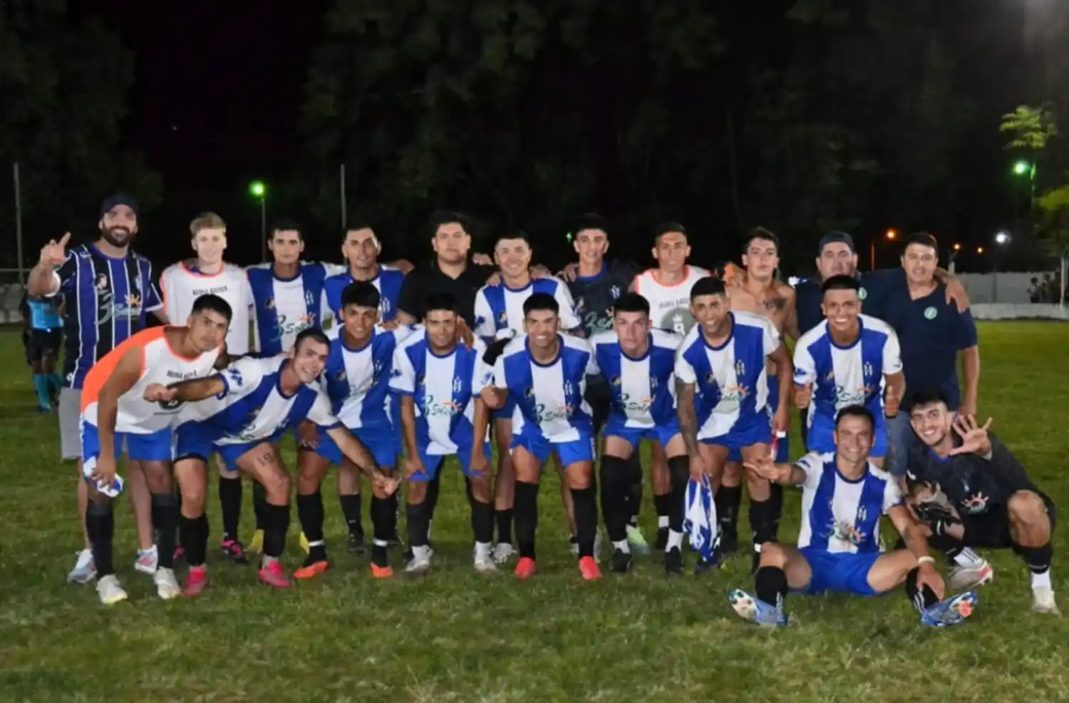 Agricultores venció a Defensores Unidos y está en Octavos de Final de la Copa de Clubes