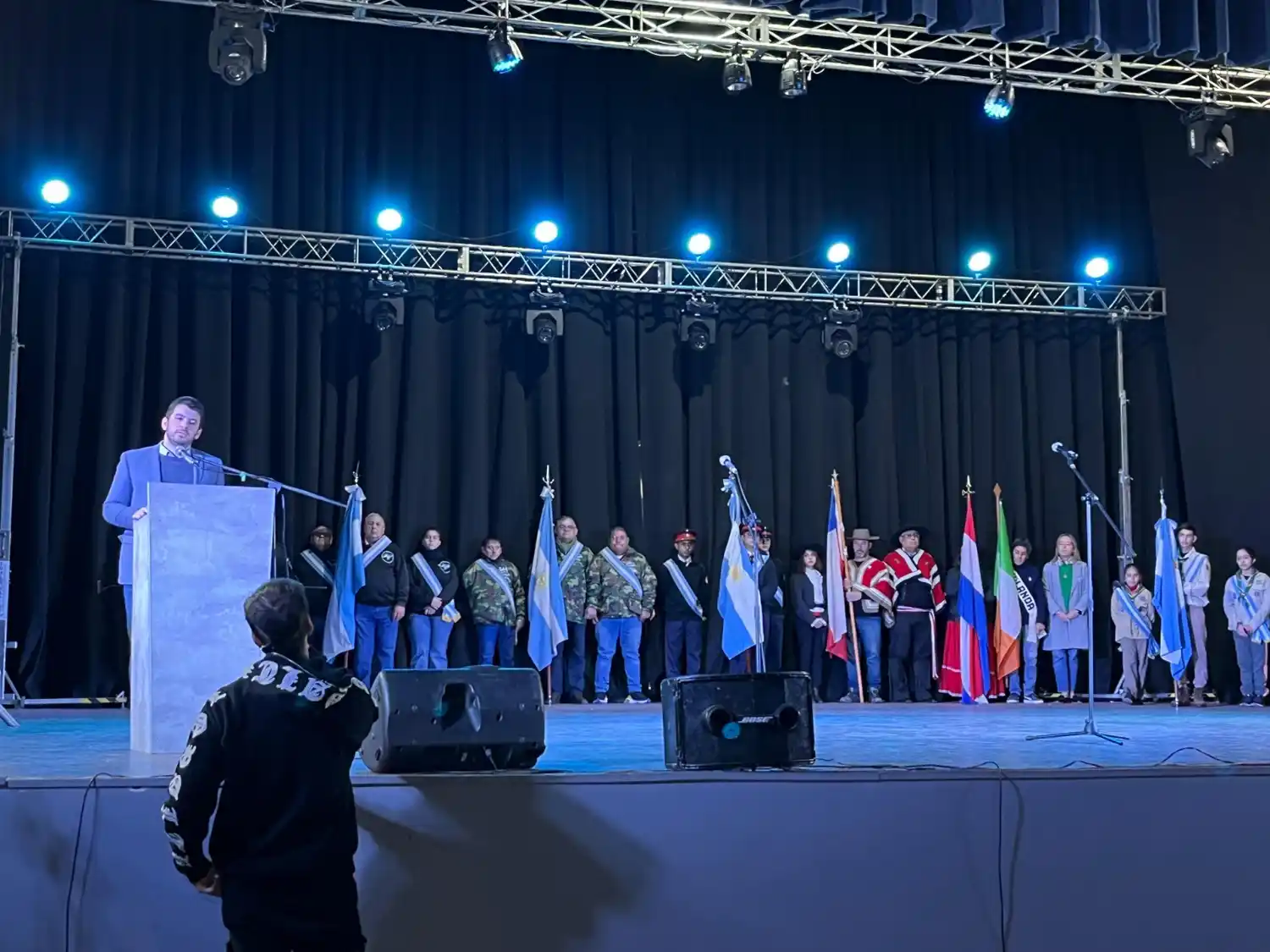 Acto oficial por el 9 de Julio en el Centro Cultural Municipal.