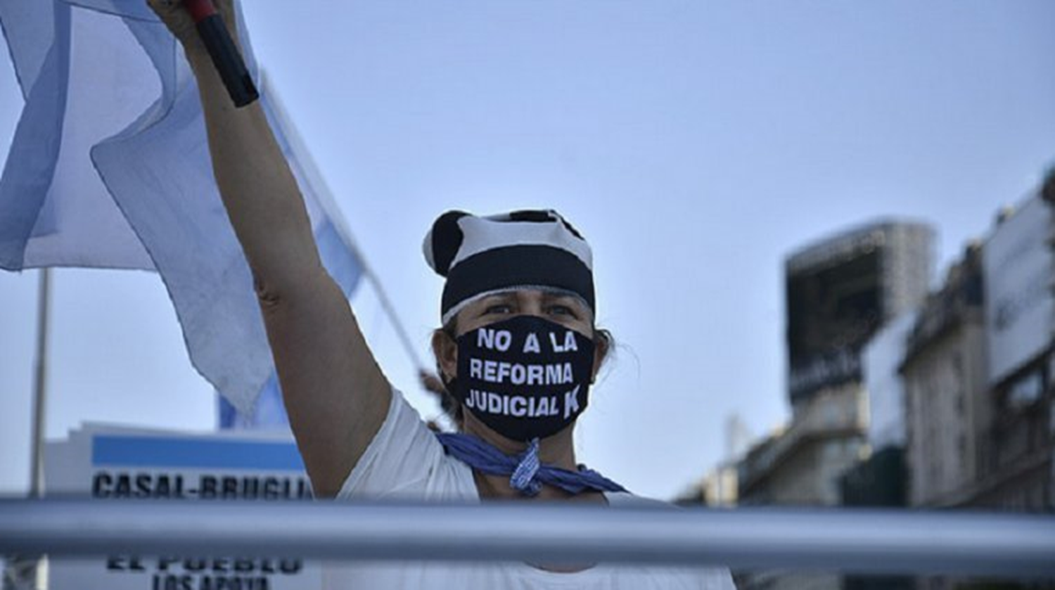 Nuevas protestas contra el gobierno en distintas ciudades del país