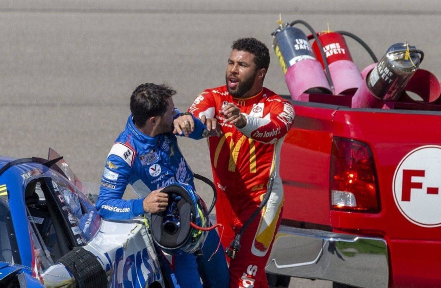 La pelea de Bubba Wallace y Kyle Larson que aún recuerdan los fanáticos