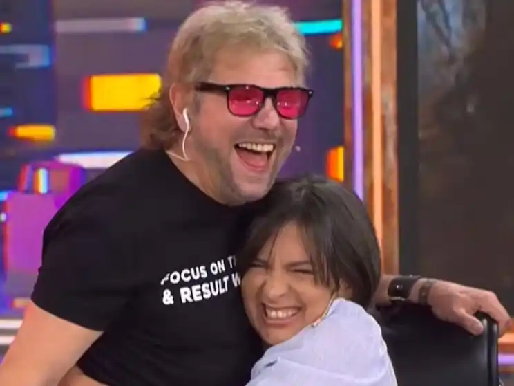 Aunque niega haber estado enamorado, Beto Casella destacó la empatía, afinidad y contacto físico con Hermida en el programa