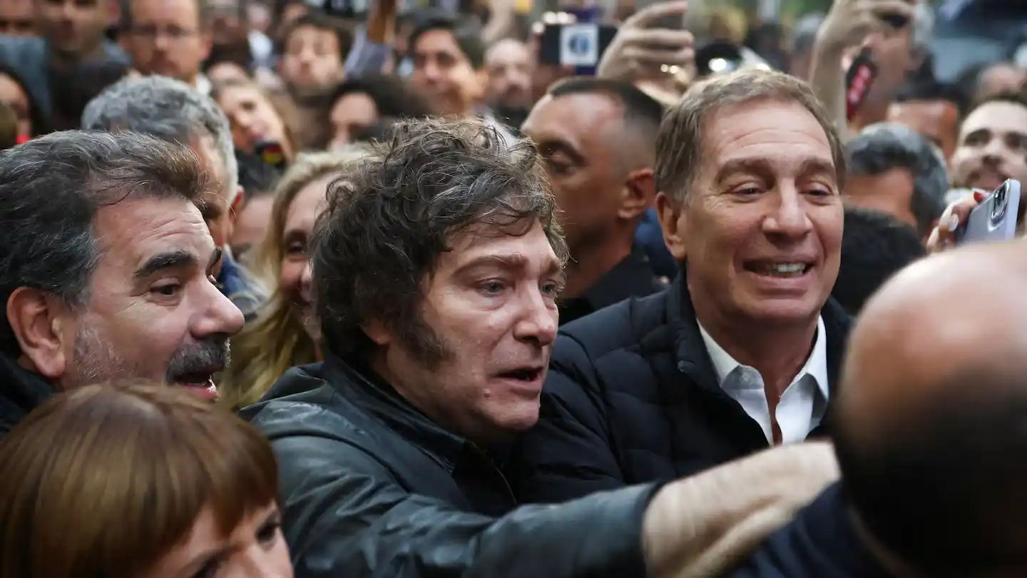 Los resultados preliminares otorgan un 41,50% a la lista libertaria encabezada por Diego Santilli.