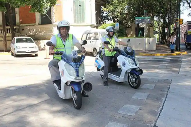 San Isidro: Inspectores en motos eléctricas controlan el tránsito 