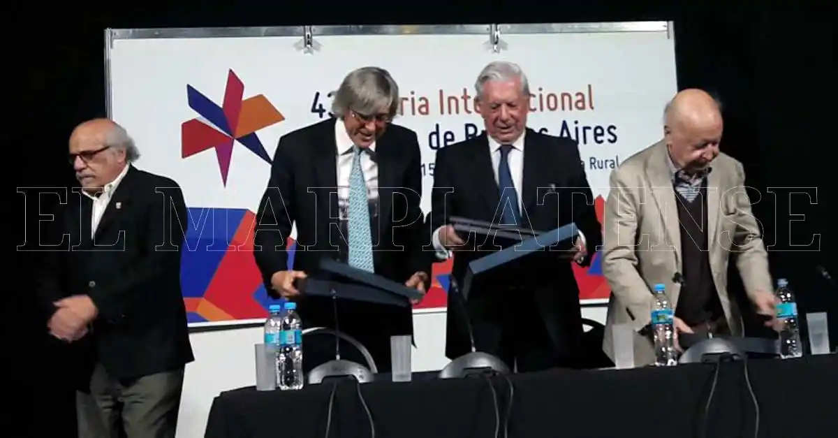 Mario Vargas Llosa: “Mi vida sin libros hubiera sido pobre y mediocre”