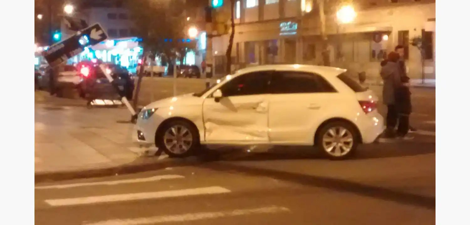 Fuerte choque en Avenida Colón