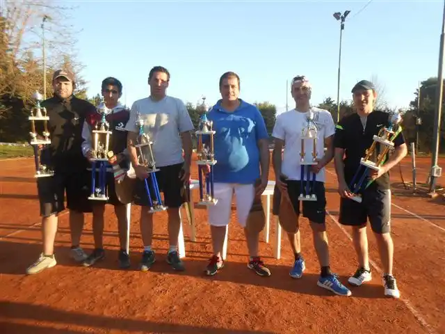 Tenis Criollo en Smash. Se jugó la "Copa Soychú"