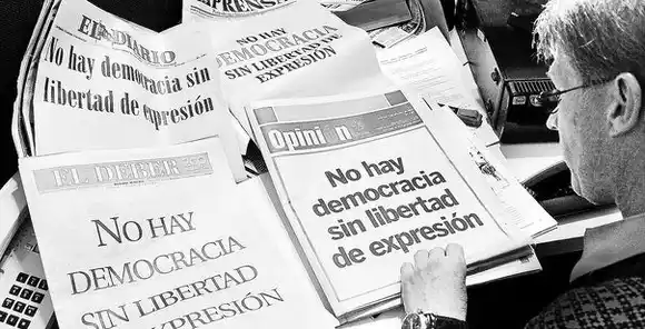 Contra la libertad de prensa están los congresistas en Colombia