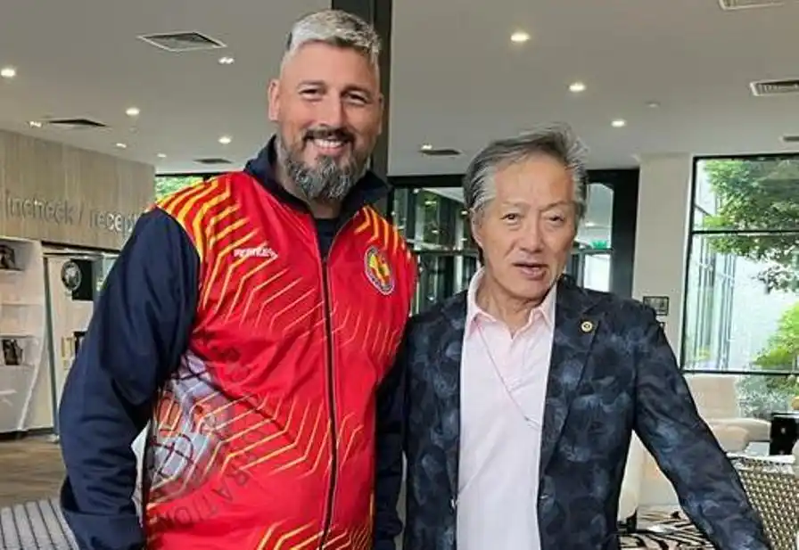 Carlos Bazán, el marplatense que entrena a la Selección Española de Taekwondo