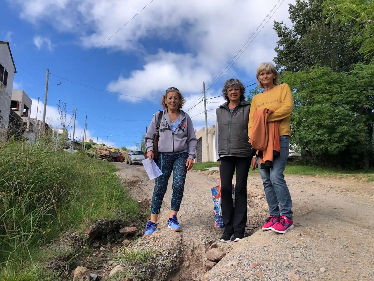 reclamo calle picheuta 26-03-24 - 1