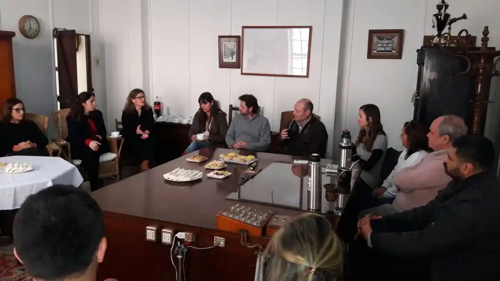 Irazusta se reunió con su par uruguaya de Río Negro para fortalecer lazos en ambas orillas   