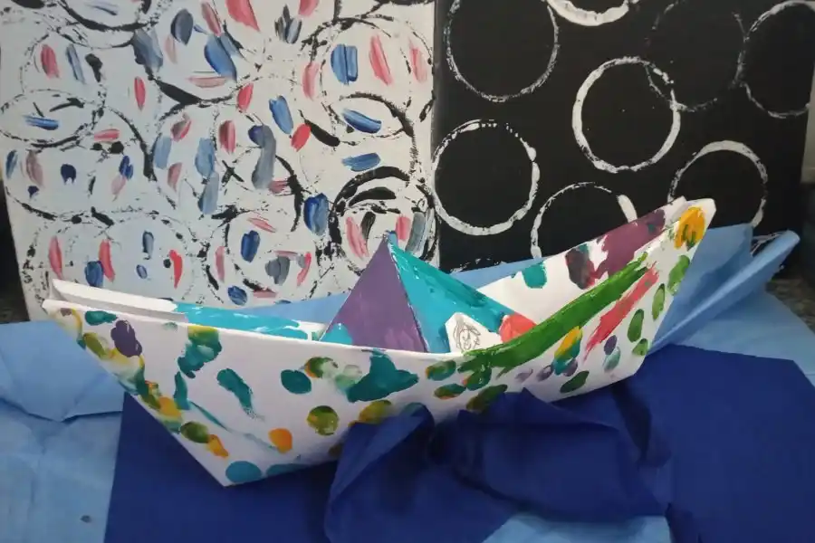 Mes de las infancias: yoga y arte para la familia en el Liceo Municipal