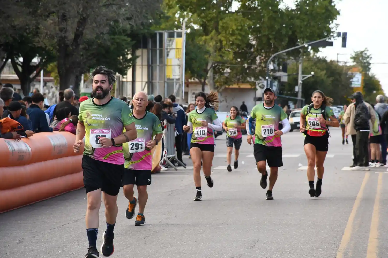 Gran participación en la nueva edición de la Media Maratón. Foto: MVT