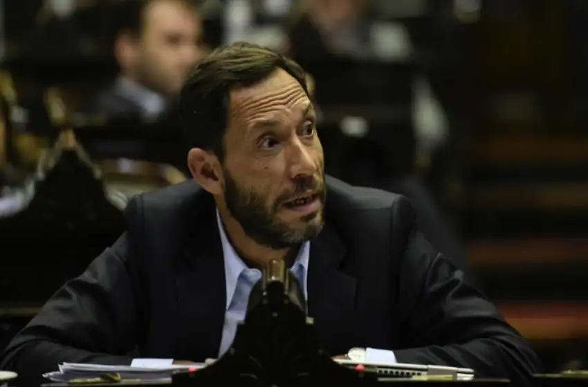 Maximiliano Ferraro afirmó que Milei deberá dar explicaciones en el Congreso