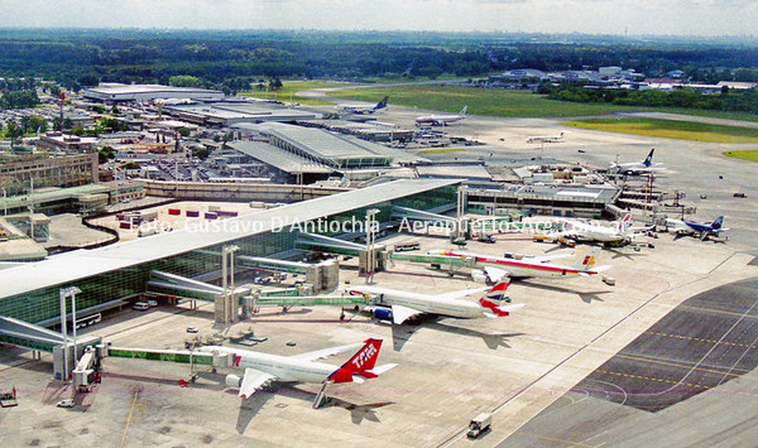 Se inauguraron oficialmente las obras de la Terminal B de Ezeiza