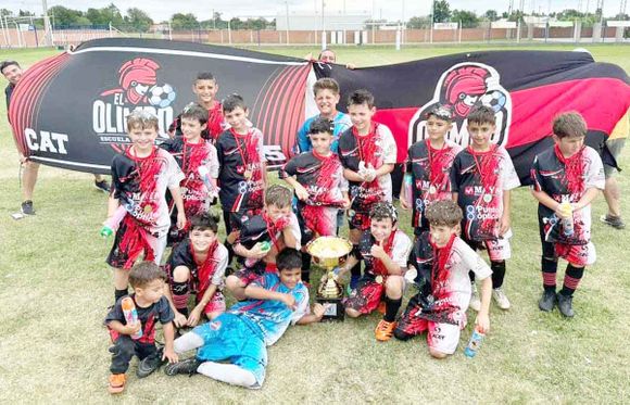 El Olimpo de Concordia se consagró campeón del Torneo Provincial de Fútbol categoría 2015