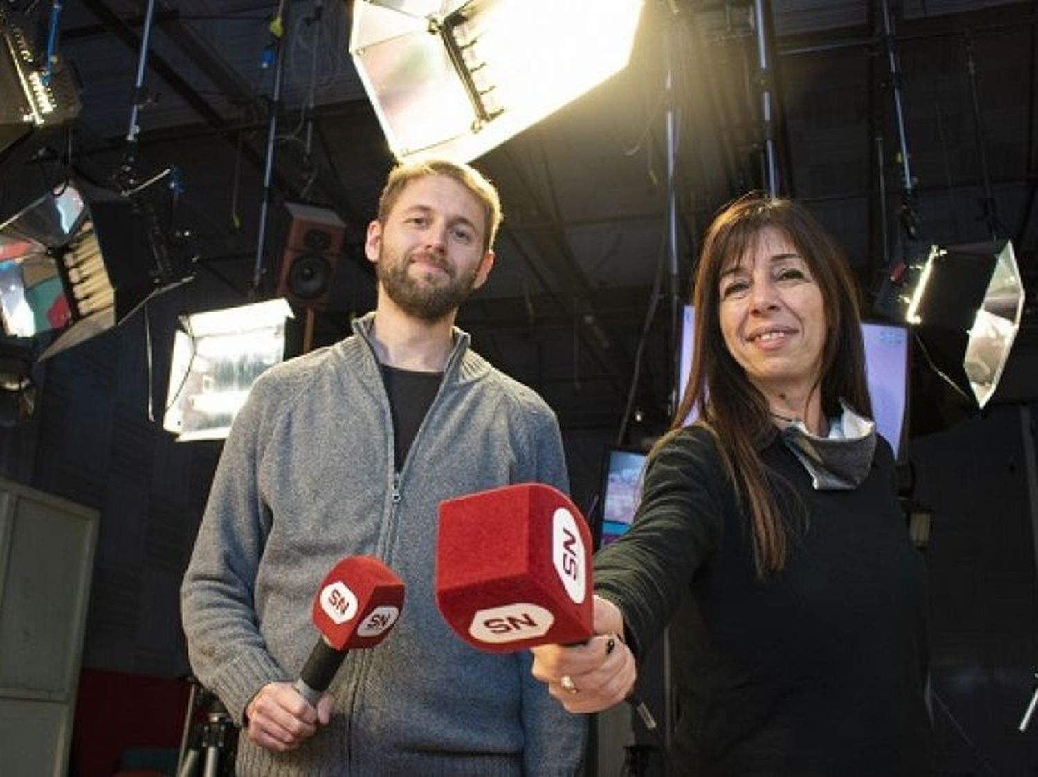 Azul se quedará sin su noticiero local en la televisión por cable
