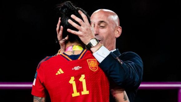Federación Española de Fútbol contraataca: anuncia acciones legales por «mentiras» sobre el beso forzado