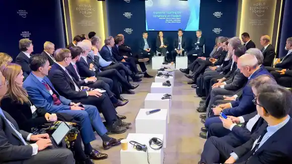 Caputo y Posse se reunieron con empresarios para ampliar inversiones en la Argentina