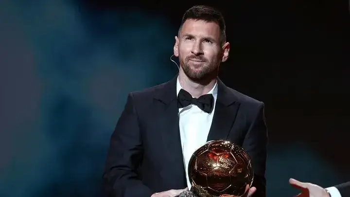 Messi, Lautaro y Dibu Martínez: los argentinos nominados a los premios del Balón de Oro
