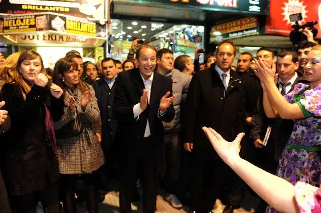 Primera reacción del Gobierno tras las PASO: Scioli e Insaurralde van por la Policía Comunal