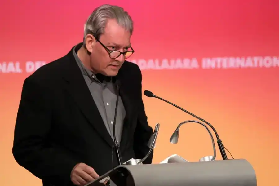 Murió el reconocido autor estadounidense Paul Auster