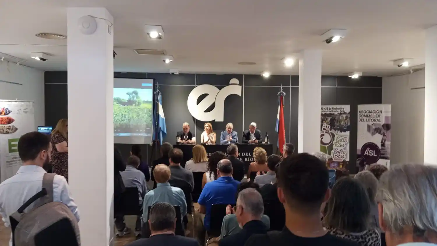 Presentan en Buenos Aires la 4ta edición de "Entre Ríos Entre Viñas", una celebración del vino y la cultura vitivinícola