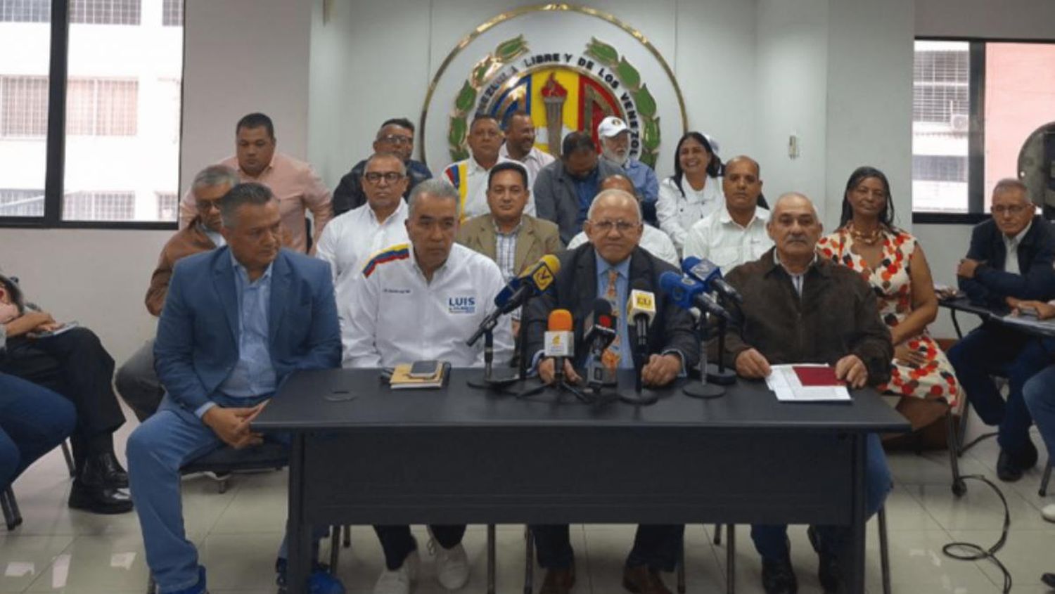 OPOSICIÓN VARIOPINTA: prometen eliminar reelección indefinida y libertad para los presos políticos