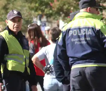 La mujer respeta más que el hombre la cuarentena