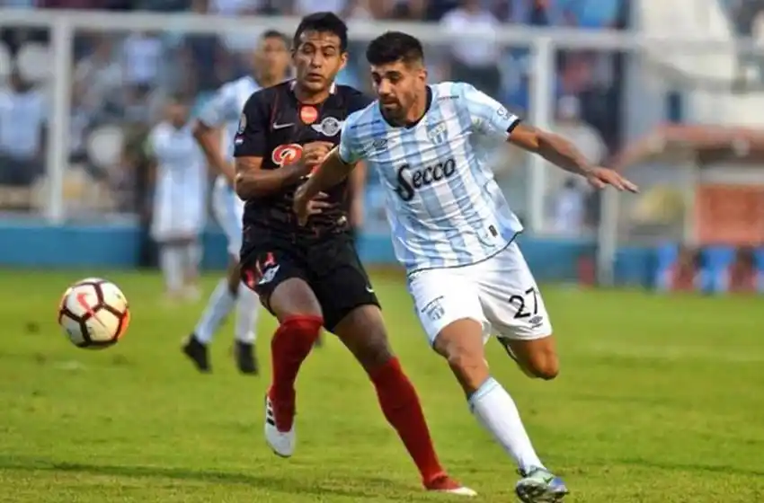 El Decano empató ante Libertad e hizo historia en la Libertadores