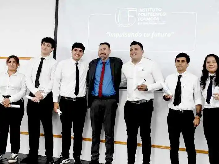 Orrabalis celebró los egresos de estudiantes
de educación superior en la provincia