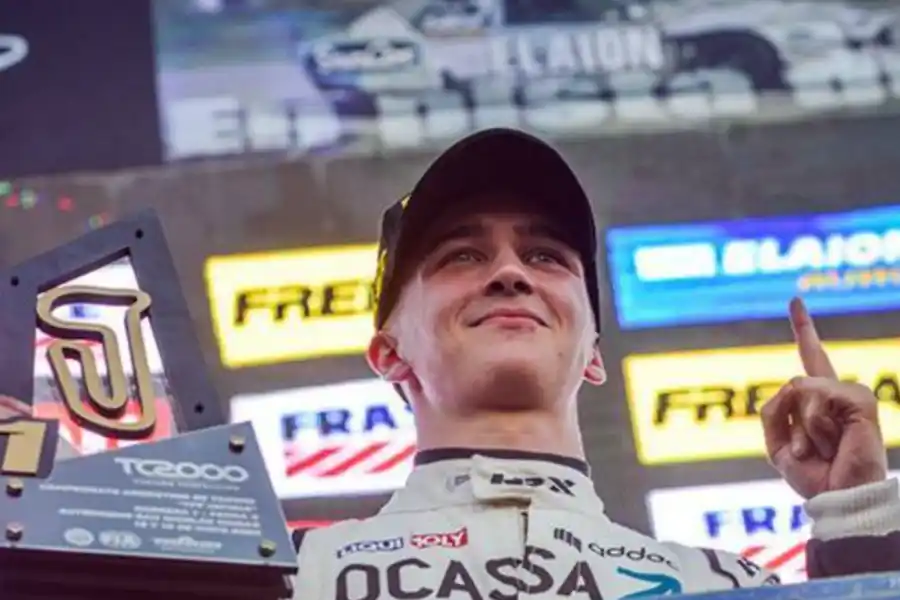 Tiago Pernía se llevó el GP Juan María Traverso en San Nicolás