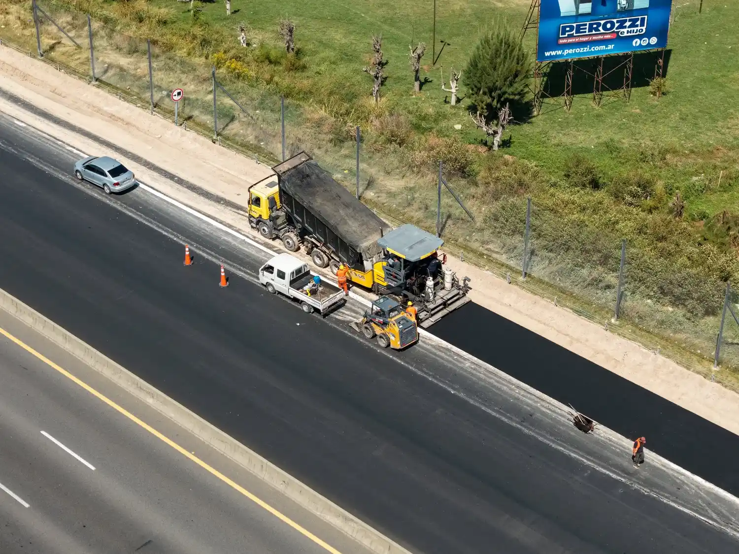 Avanzan las obras por el cuarto carril en la autopista Buenos Aires - La Plata