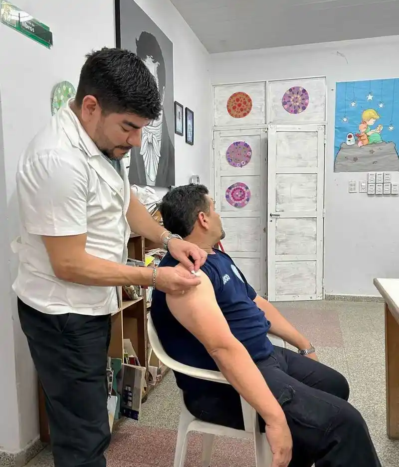 Amplio trabajo de vacunación contra la covid-19 domiciliaria en circuito cinco