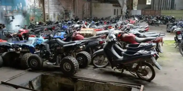 El exempleado municipal vendía motos secuestradas en operativos.