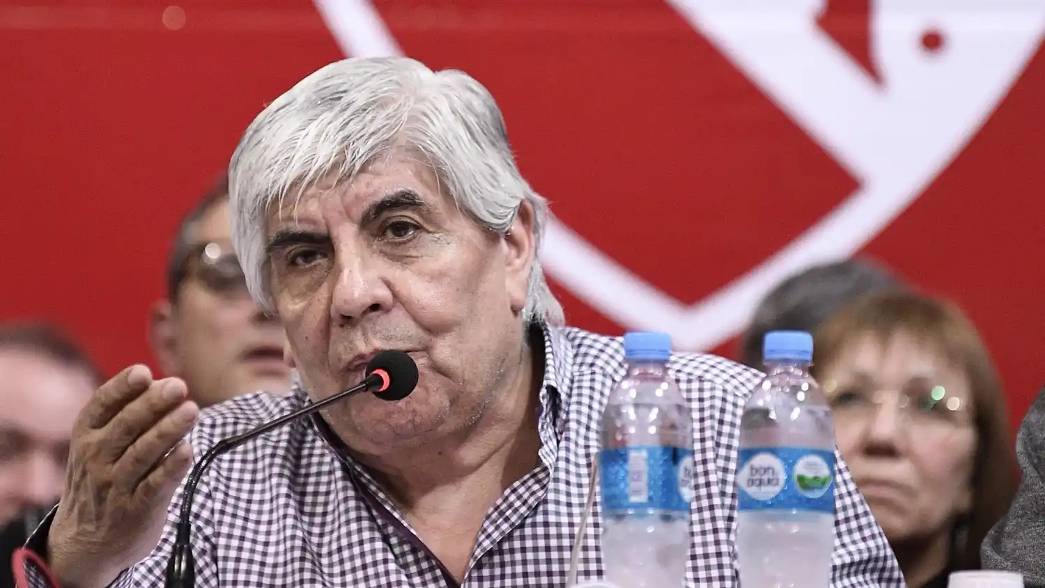 Hugo Moyano bajó su candidatura en las elecciones de Independiente