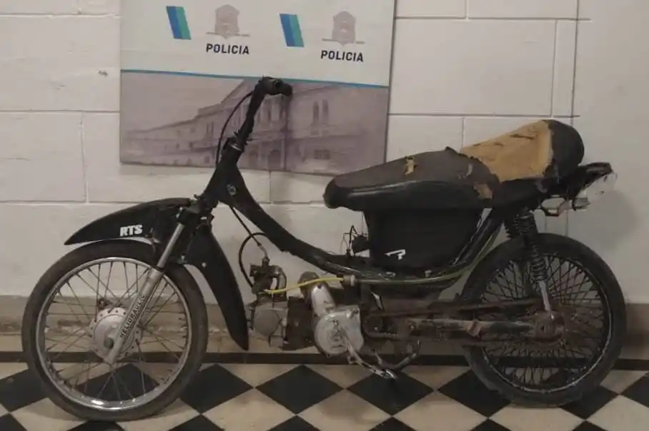 Aprehendieron a un menor de edad por conducir una moto con irregularidades
