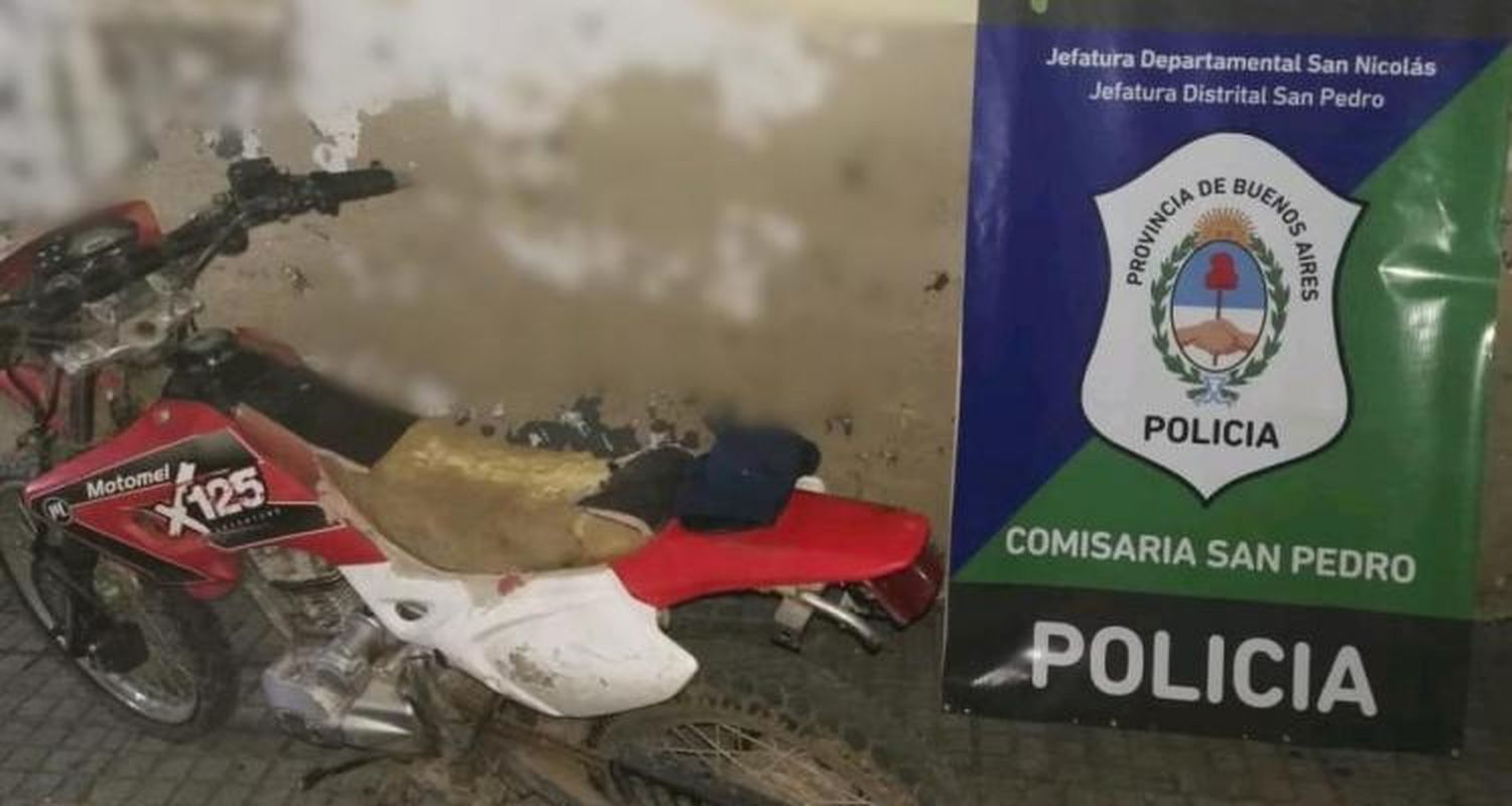 Robó una moto del interior de una casa y lo detuvieron cuando se escapaba