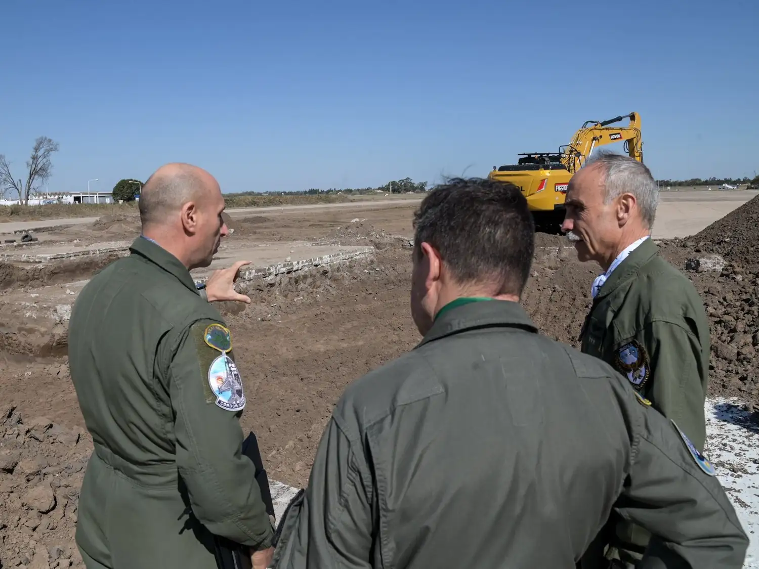 Los trabajos en la plataforma militar del Área Material y en los hangares correspondientes serán finalizados para el primero de noviembre.