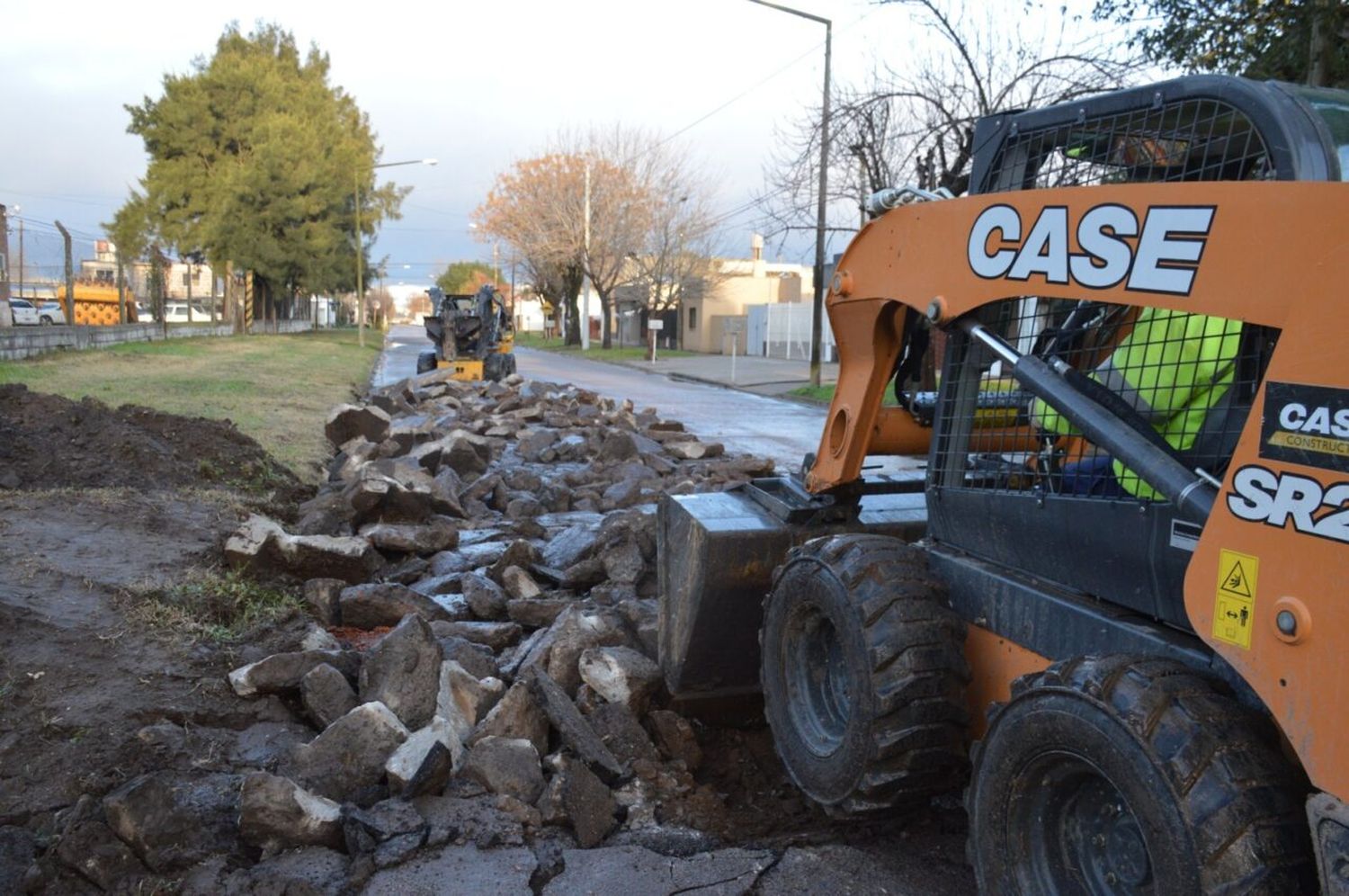 El gobierno municipal prepara calzadas para nueva pavimentación en barrio Rivadavia