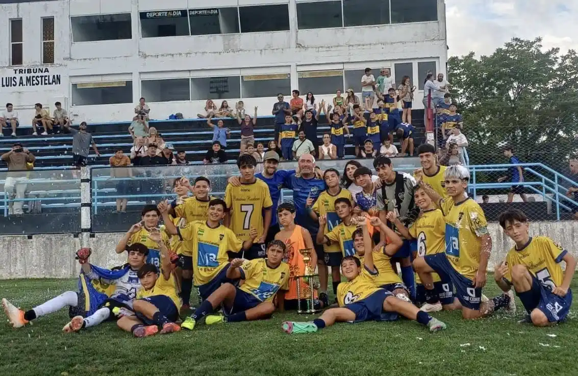 La 2012 de Boca se consagró con la Copa Plata (Boca Facebook)