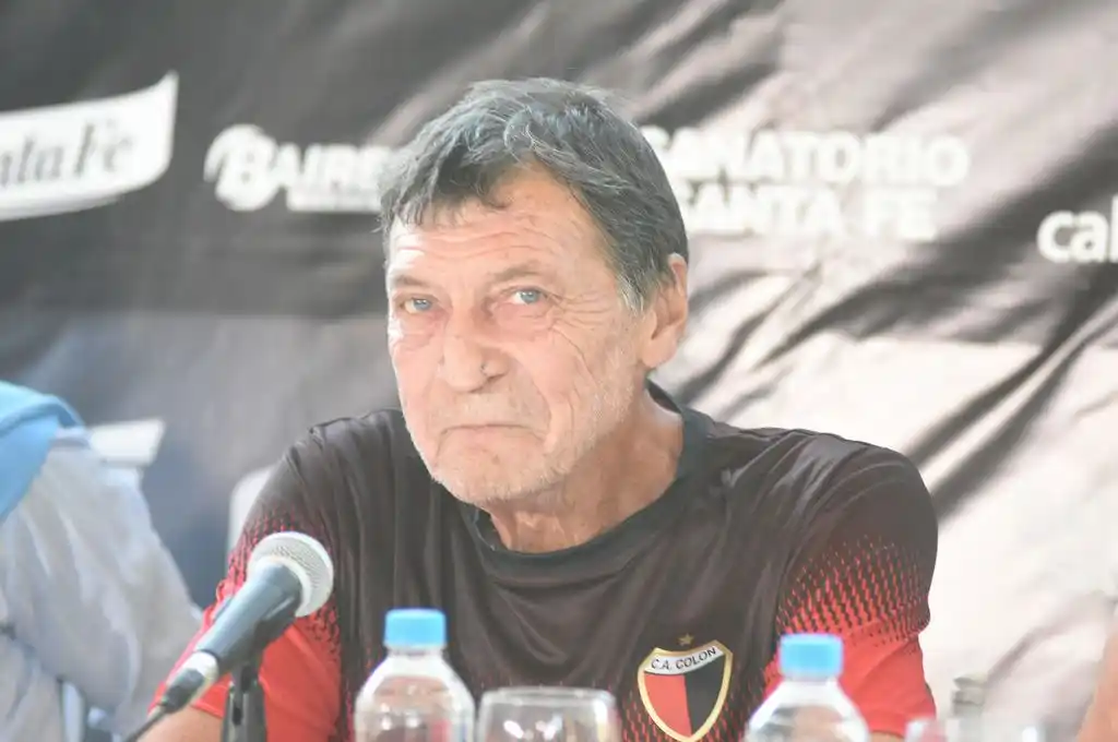 Conferencia de prensa: Colón presentó a Julio Falcioni y a Mario Sciacqua