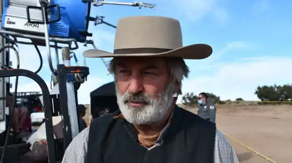 Tiro mortal de Alec Baldwin: sheriff dice que la investigación está casi completa